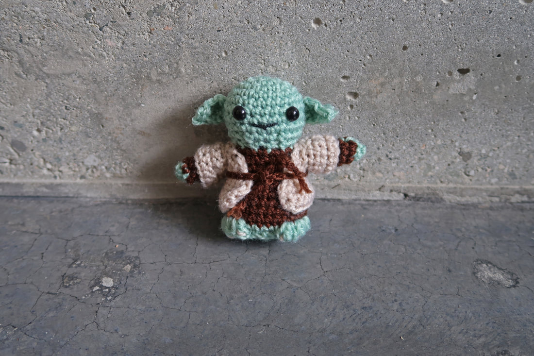 Yoda #stringthingsbymel #starwars #crochet Pattern: Lucy Collin