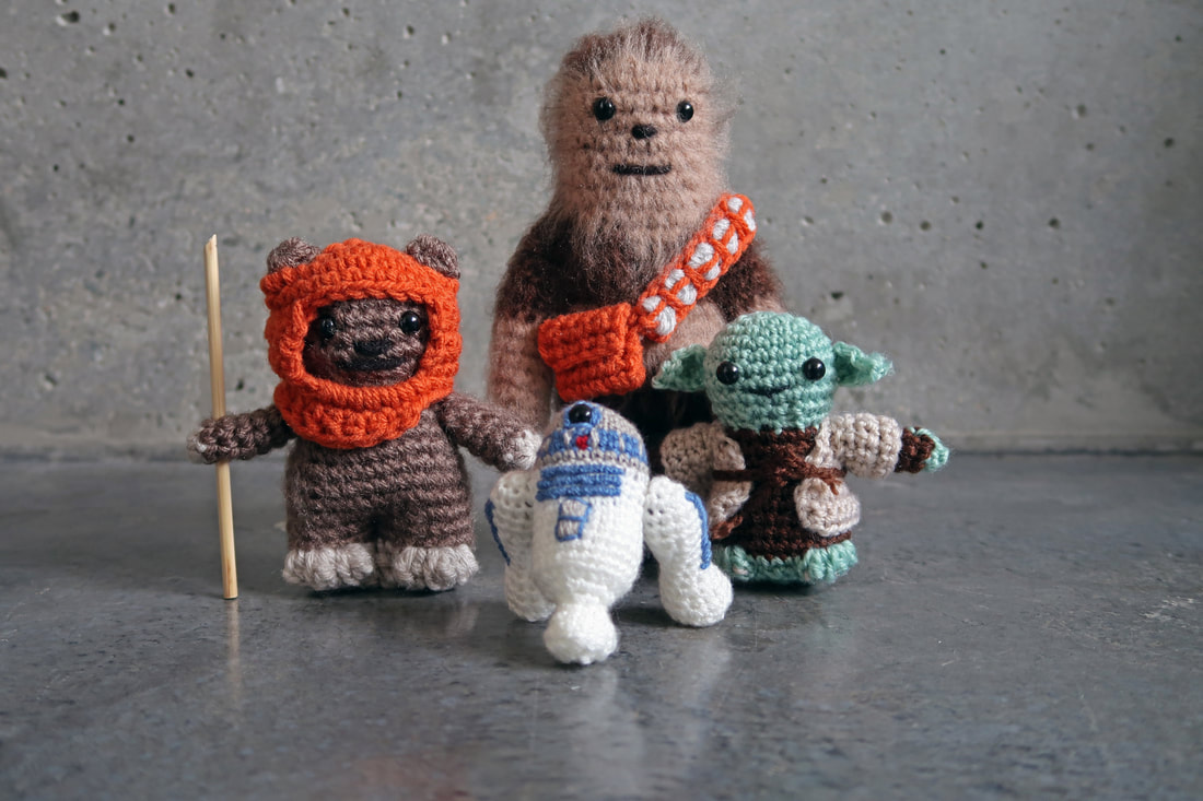 Wicket the Ewok, Yoda, Chewbacca, and R2-D2 #stringthingsbymel #starwars #crochet Pattern: Lucy Collin